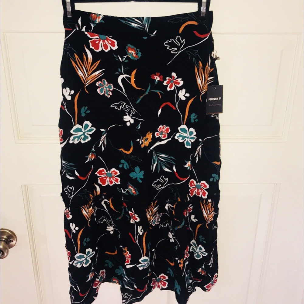Midi Skirt NWT!